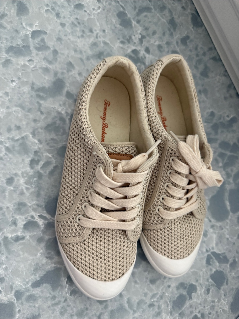 Tommy Bahama Ettana Light Beige Knit Lace-Up Sneakers